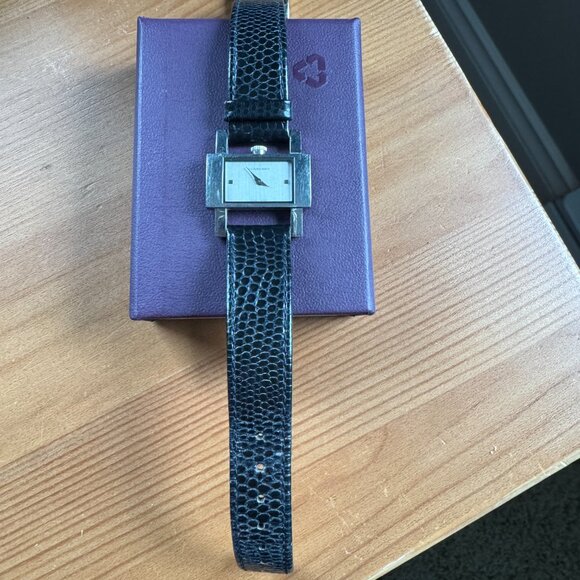 Burberry ladies' watch - Picture 2 of 4